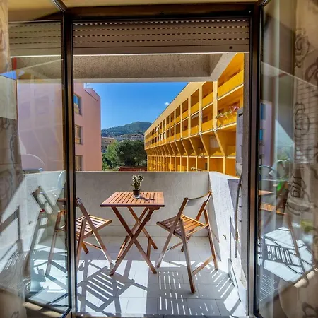 Prestisimone House *